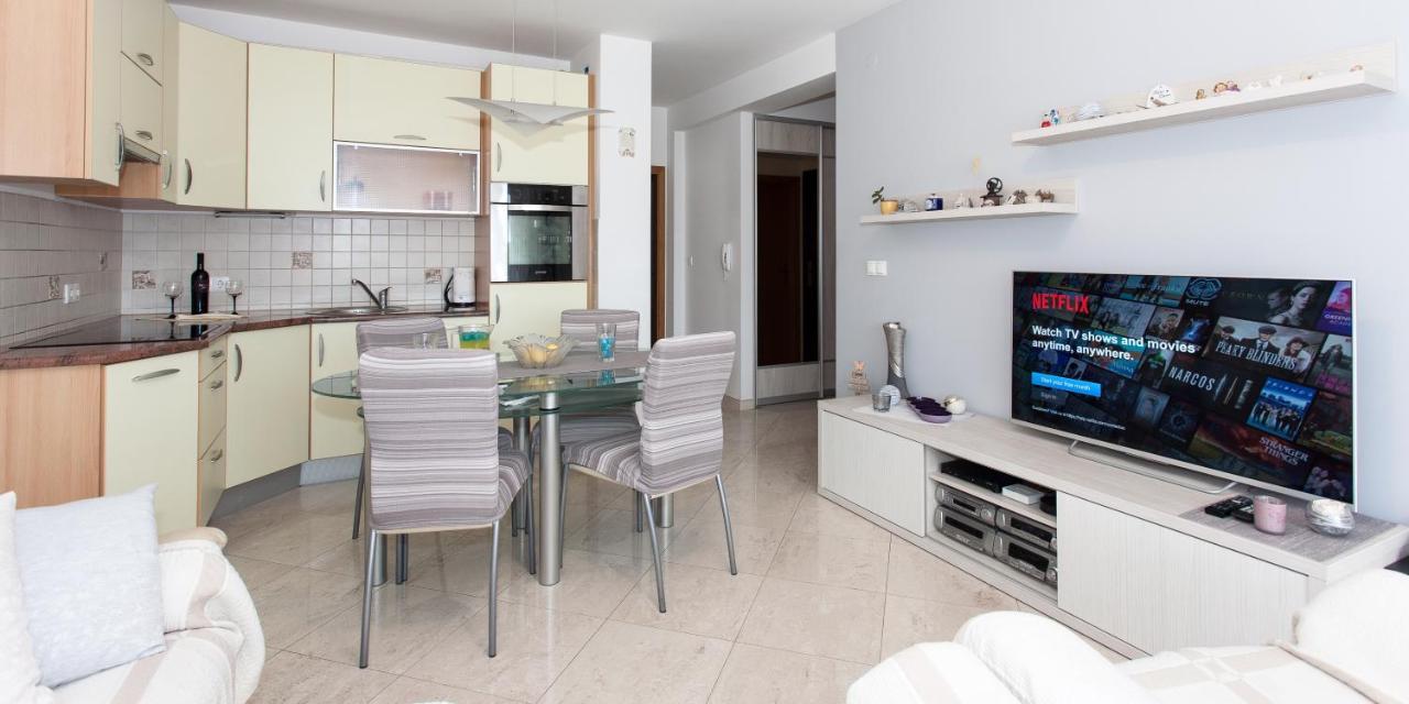 Abbadessa Apartment Kastela Luaran gambar