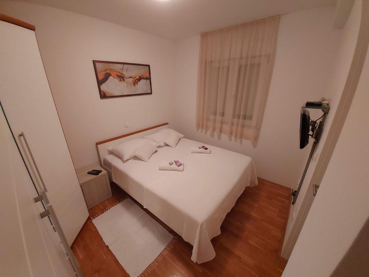 Abbadessa Apartment Kastela Luaran gambar